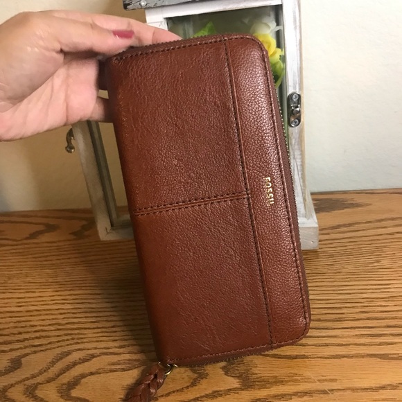 Fossil Zip Around Wallet - Picture 6 of 11